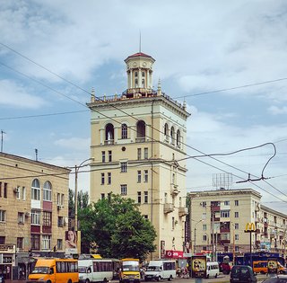 Осень Заречной улицы. Где в Запорожье увидеть уникальный заповедник советской архитектуры
