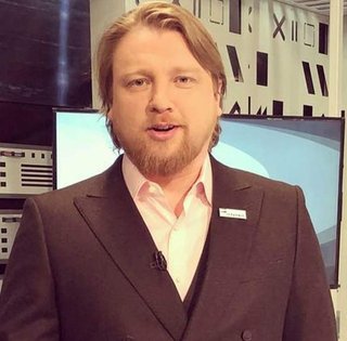 Работает "на бумаге" в НВМК и получает 72 тыс. грн: новые детали скандала с фейковой броней Петрова