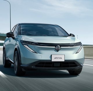 Старший брат Leaf: в продажу поступает флагманский электромобиль Nissan (фото)