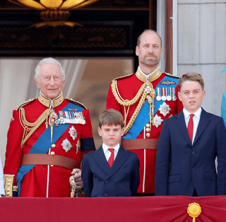 Що королівська родина приховує за виходами на балкон Букінгемського палацу (фото)