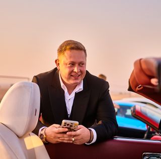 Деньги не упали с неба: история Дениса Тищенко, который стал миллионером и помог разбогатеть другим