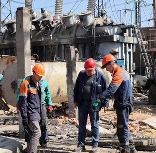 Обстріли, справа Міндіча та дефіцит: у якому стані енергосистема України після чотирьох років війни