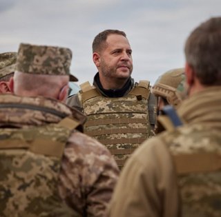 Не только главу СБУ: Ермак хотел уволить "всех силовиков", — нардеп Железняк