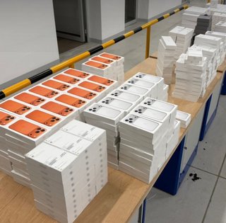 На Львовщине остановили контрабанду техники Apple на 35 млн: подозревают известную сеть