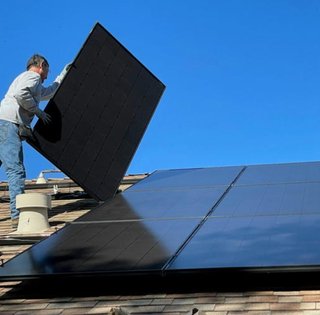 Люди избавляются от солнечных панелей: названы главные причины отказа