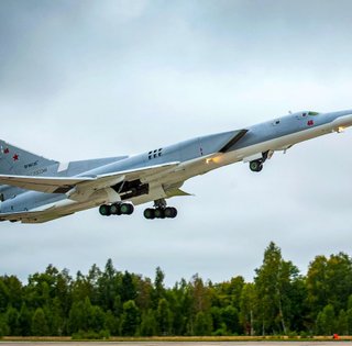 Нова загроза для України: навіщо Росія перемістила із Сибіру 16 бомбардувальників Ту-22М