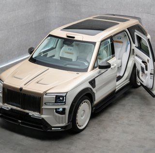 Двері як у Rolls-Royce і 1400 сил: презентовано екстравагантний кросовер Zeekr (фото)