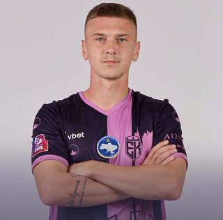 Футболіст збірної відмовився повертатись в Україну: як він виїхав і де гратиме