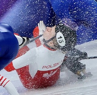 Олімпіада 2026: польська спортсменка ледь не залишилася без ока під час перегонів