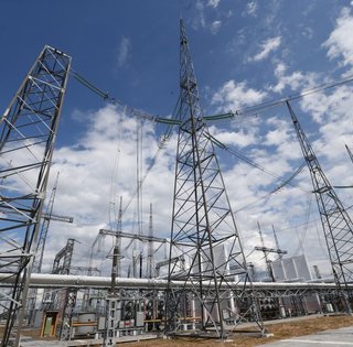 ВС РФ впервые ударили по крупнейшей подстанции Европы: эксперт рассказал о последствиях (видео)