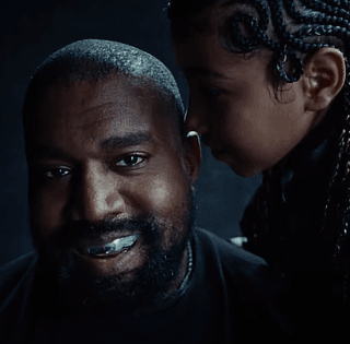 Канье Уэст снял в клипе свою дочь и впервые показал титановые зубы (видео)