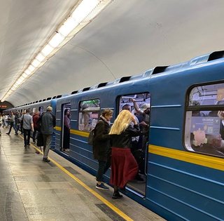 Киевляне могут остаться без метро на 2-3 дня: инженер рассказал, чем грозит усиление обстрелов РФ