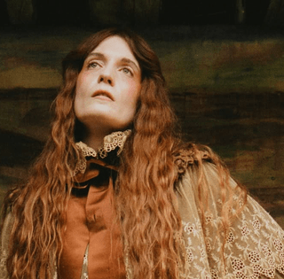 Світова зірка поставила на місце охоронців, які хотіли забрати український прапор (відео)