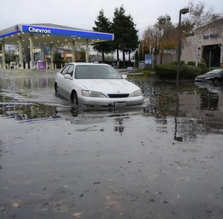В Рождество на США обрушился "библейский" потоп: что известно (видео)
