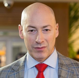 У лазні з дівчатами: Гордон показав фото, яке ледь не стало кінцем карʼєри Мозгового