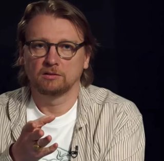 Скандал з фейковими бронюваннями: ЗМІ отримали підтвердження працевлаштування Петрова