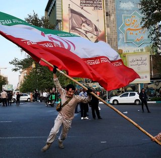 Религия, нефть и давняя вражда: кто кого ненавидит на Ближнем Востоке и поддерживает Иран