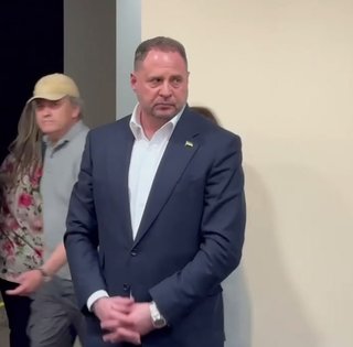 16 томов дела: суд начал избирать меру пресечения Андрею Ермаку — подробности