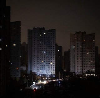 Графіки відключень електроенергії на 15 грудня: у кого не буде світла близько 7 годин (фото)