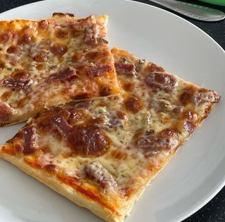 Тісто для піци на дріжджах: найкращий рецепт