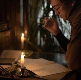 Графіки відключень світла на 12 лютого: хто сьогодні сидітиме без електрики по 17 годин