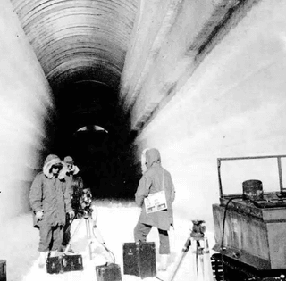 Может погубить человечество: подо льдом Гренландии нашли нечто невероятное (фото)