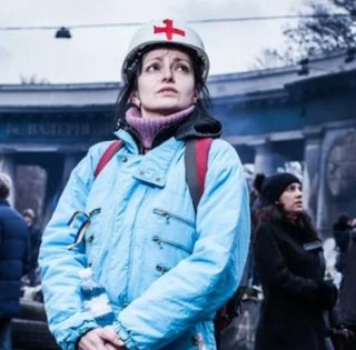 Пішла з місця теракту у Києві: патрульна Анна Дудіна була медикинею під час Майдану, — ЗМІ