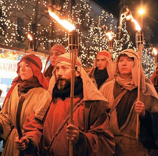 Дебрецен в огне. Факельные шествия на Рождество