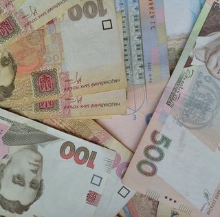 Держбюджет України 2026: яким буде прожитковий мінімум, скiльки заклали на оборону та чи підвищать зарплату вчителям