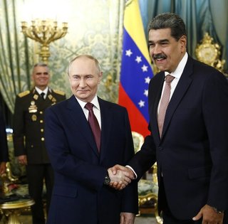 Почему Путин не отреагировал на захват Мадуро и не будет помогать Ирану, — СМИ