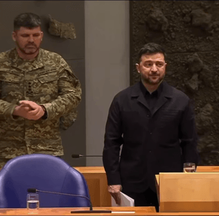 "Показать одну вещь": Зеленский в Гааге объяснил, почему ездил в Купянск