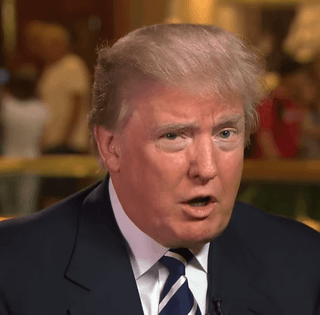 "Вы позор": Трамп во время интервью по поводу манифеста стрелка возмутился вопросами журналистки