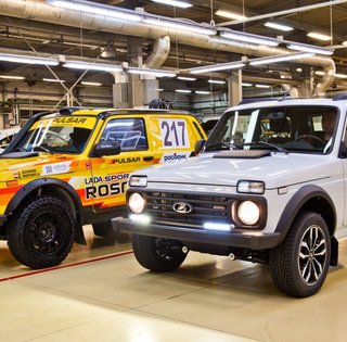 У РФ на виставці презентували Lada Niva Sport з іржею і діркою на редукторі (відео)