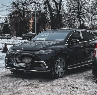 У Рівному з'явився ексклюзивний електрокросовер Maybach за 10 мільйонів (фото)