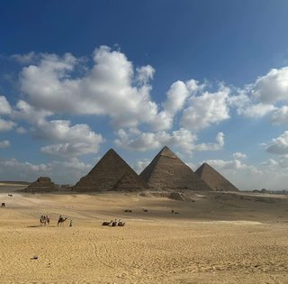 "Не може бути": чоловік показав піраміди в Єгипті з висоти пташиного польоту