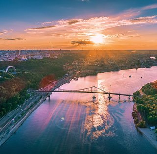 Небоскребы советских времен. Три маршрута к памятникам советского модернизма в Киеве
