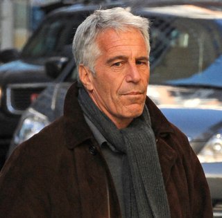 "Привоз" і невідома дівчина: у файлах Епштейна знайшли відеозапис з Одеси