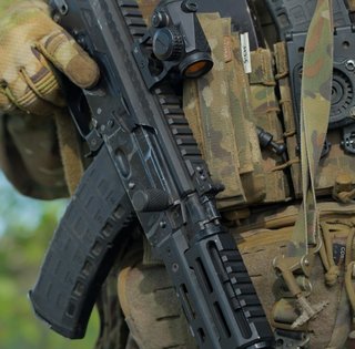 Перебували на території незаконно: ГУР штурмувало санаторій з військовими у Кончі-Заспі, — ЗМІ