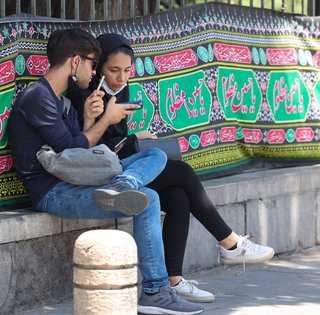 Привилегия для избранных:  Иран хотят навсегда отключить от интернета