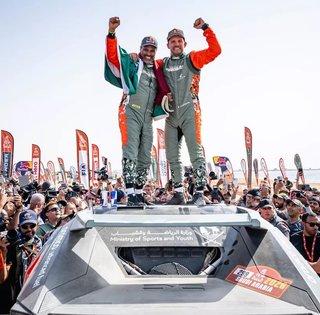 Екстремальний побратим "Дастера" несподівано переміг у ралі "Дакар" (фото)