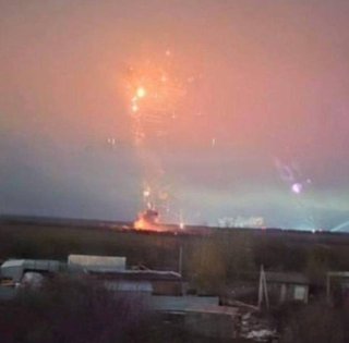 Целили в украинский дрон: россияне сбили свой вертолет над Ростовской областью, — соцсети (видео)