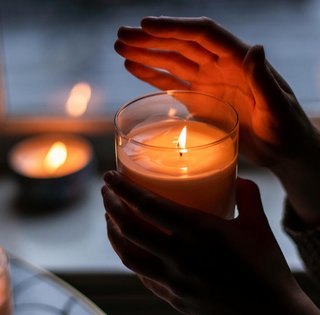 Графіки відключення світла на 4 лютого: хто буде без електроенергії 19 годин