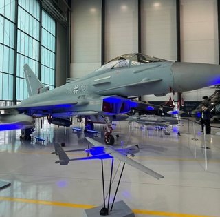 Німеччина показала новітній винищувач Eurofighter Tranche 4: бачить сотні цілей (фото)