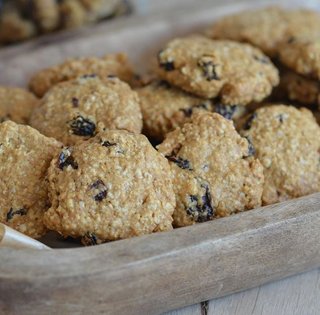 Дешево та смачно. Пісне печиво з вівсяних пластівців