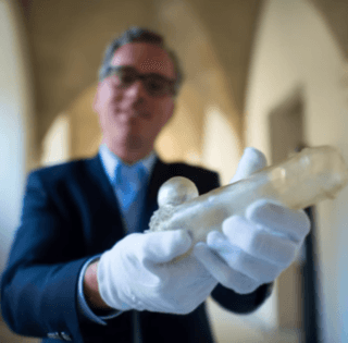 Находка, которая заставит покраснеть: в женском монастыре откопали крайне необычный артефакт