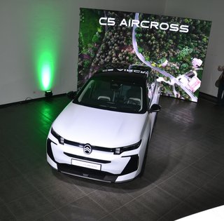 Ставка на комфорт: в Украине презентовали новый флагманский кроссовер Citroen (фото)