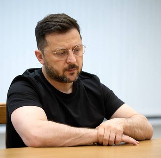 "Дать толчок дипломатии для завершения войны": Зеленский провел переговоры с посланцами Трампа