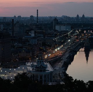 Графики отключений на 11 января: у кого будет меньше всего света в сутки (фото)