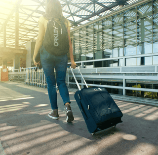 Въезд в ЕС для украинцев станет платным: что известно