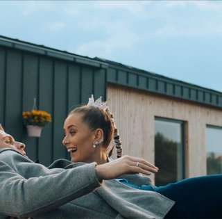 Мрійте правильно: яким вийшов новорічний фільм "7 бажань" із Ксенією Мішиною